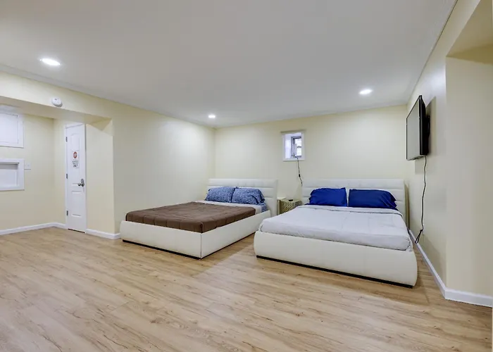 Cozy Modern Camelback House